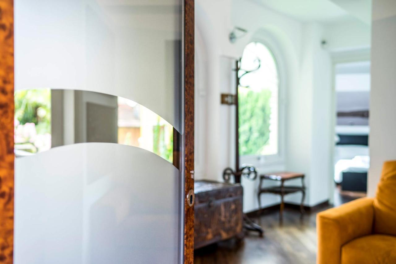 Villa Glicine การ์โดเน ริเวียรา ภายนอก รูปภาพ