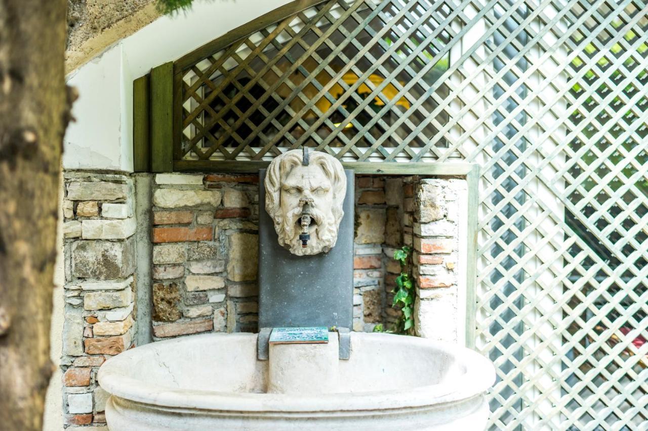 Villa Glicine การ์โดเน ริเวียรา ภายนอก รูปภาพ